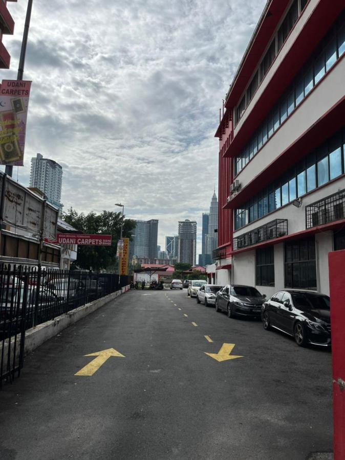 Akar Jalan Tar *