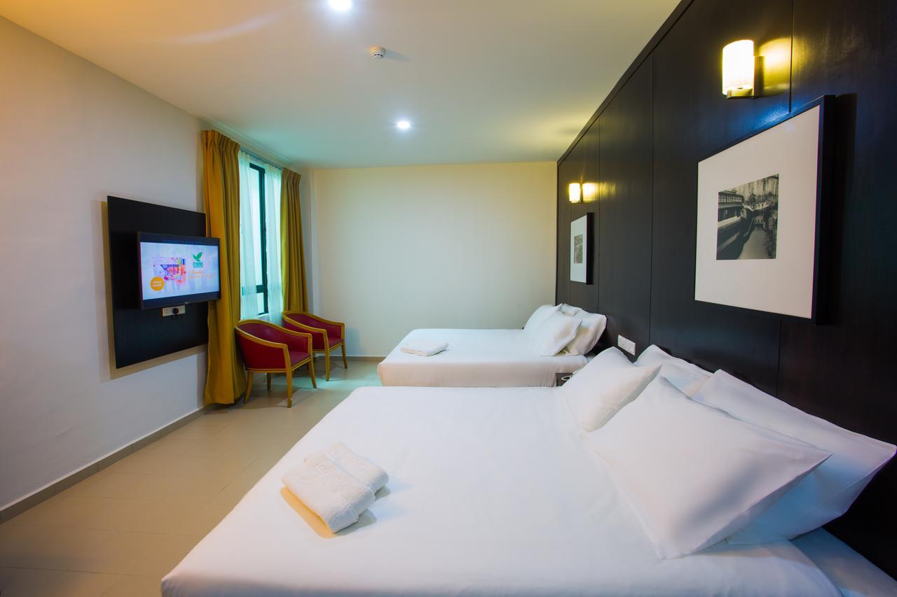 Akar Jalan Tar Hotel *